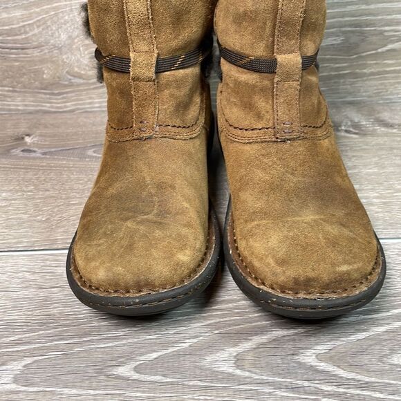 Clarks Avington Hayes Warm Tan Suede Women’s Sz 6.5M Tall Lace Up Faux Fur Boots - Picture 11 of 12